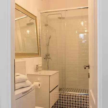 Premium By Mrg Bukarest